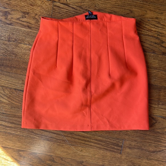 Orange high waisted vintage skirt - Picture 2 of 3